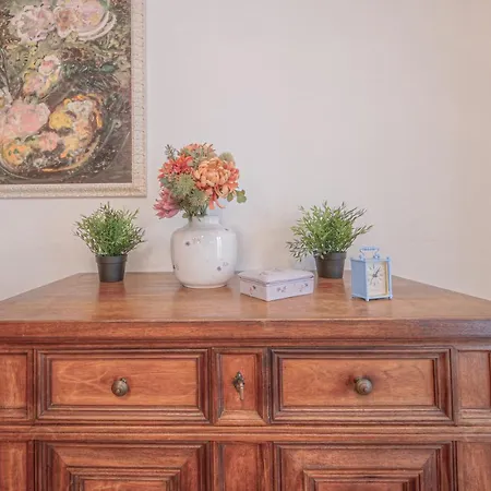 Comodo E In Ottima Posizione דירה *